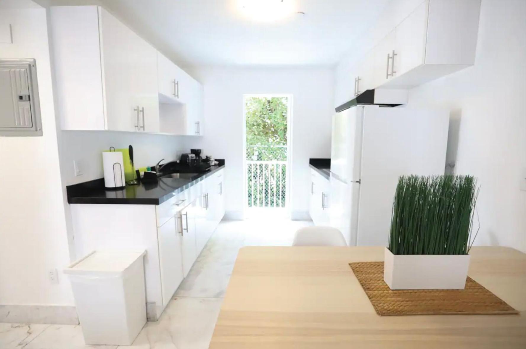 South Beach 2 Bedroom Family & Pet Friendly Apartment With Balcony & Free Parking Miami Beach Luaran gambar